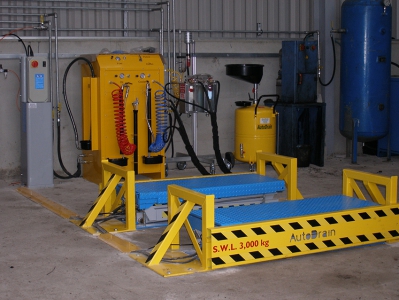 QuickDrain Compact in conjunction with a LoadLift
